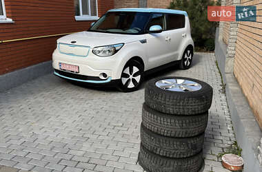 Внедорожник / Кроссовер Kia Soul EV 2015 в Виннице