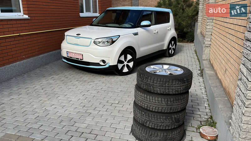 Kia Soul EV 2015