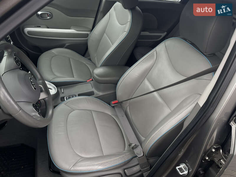 Позашляховик / Кросовер Kia Soul EV 2015 в Луцьку фото 11 Позашляховик / Кросовер Kia Soul EV 2015 в Луцьку