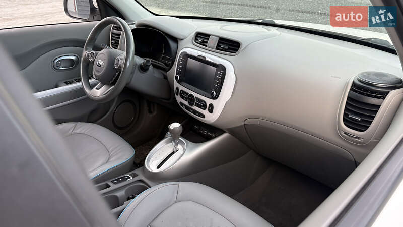 Позашляховик / Кросовер Kia Soul EV 2018 в Луцьку