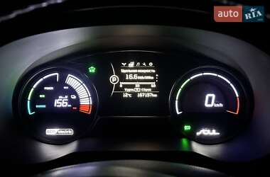 Позашляховик / Кросовер Kia Soul EV 2015 в  фото 29 Позашляховик / Кросовер Kia Soul EV 2015 в