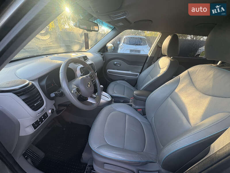 Позашляховик / Кросовер Kia Soul EV 2016 в Луцьку фото 20 Позашляховик / Кросовер Kia Soul EV 2016 в Луцьку