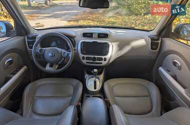 Внедорожник / Кроссовер Kia Soul EV 2017 в 