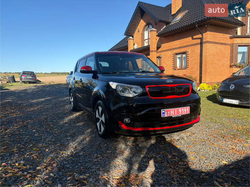 Позашляховик / Кросовер Kia Soul EV 2015 в Луцьку фото 2 Позашляховик / Кросовер Kia Soul EV 2015 в Луцьку