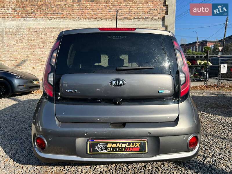 Позашляховик / Кросовер Kia Soul EV 2015 в Коломиї фото 6 Позашляховик / Кросовер Kia Soul EV 2015 в Коломиї