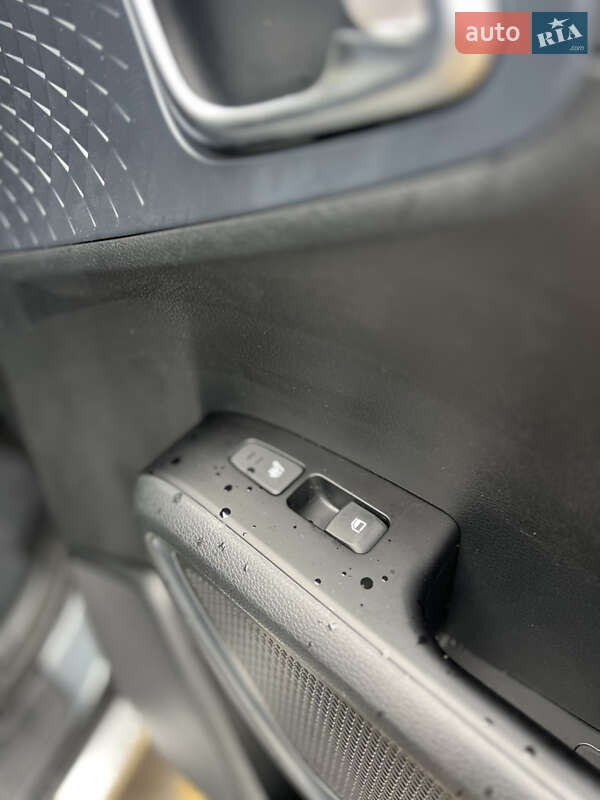 Позашляховик / Кросовер Kia Soul EV 2023 в Львові фото 20 Позашляховик / Кросовер Kia Soul EV 2023 в Львові