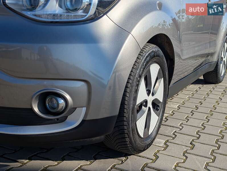 Позашляховик / Кросовер Kia Soul EV 2015 в Дрогобичі