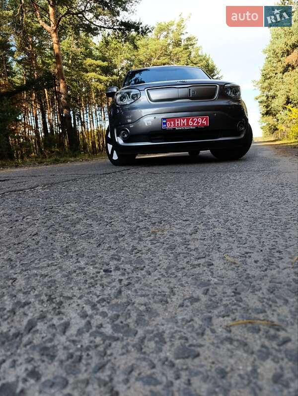 Внедорожник / Кроссовер Kia Soul EV 2015 в Остроге фото 7 Внедорожник / Кроссовер Kia Soul EV 2015 в Остроге