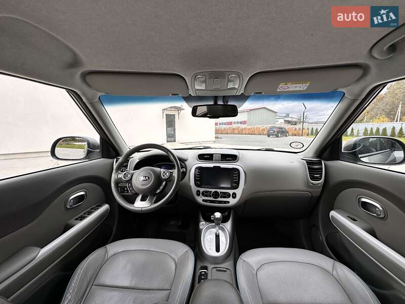 Внедорожник / Кроссовер Kia Soul EV 2016 в Луцке фото 4 Внедорожник / Кроссовер Kia Soul EV 2016 в Луцке