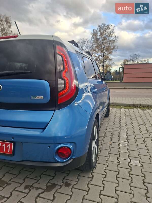 Внедорожник / Кроссовер Kia Soul EV 2016 в Дрогобыче фото 31 Внедорожник / Кроссовер Kia Soul EV 2016 в Дрогобыче