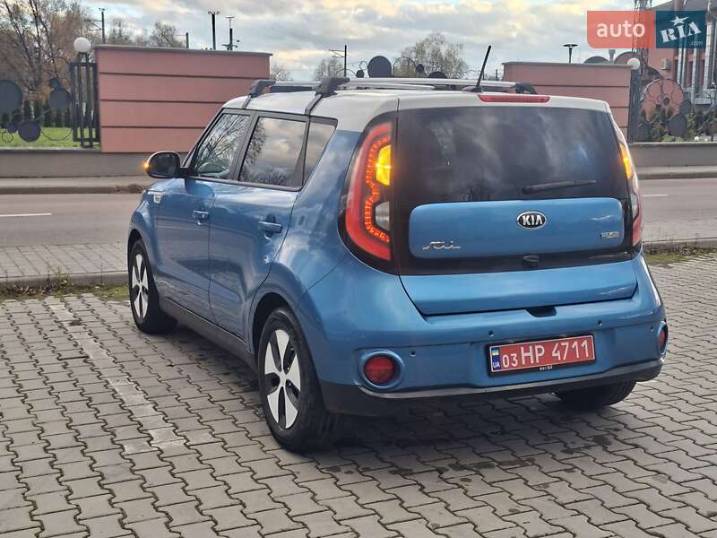Внедорожник / Кроссовер Kia Soul EV 2016 в Дрогобыче фото 37 Внедорожник / Кроссовер Kia Soul EV 2016 в Дрогобыче