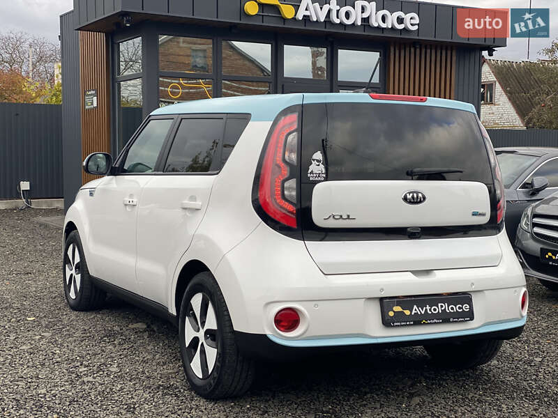 Позашляховик / Кросовер Kia Soul EV 2016 в Луцьку