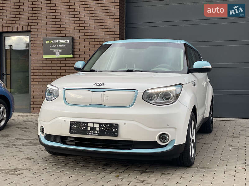 Позашляховик / Кросовер Kia Soul EV 2016 в Луцьку