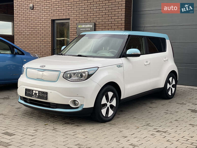 Позашляховик / Кросовер Kia Soul EV 2016 в Луцьку