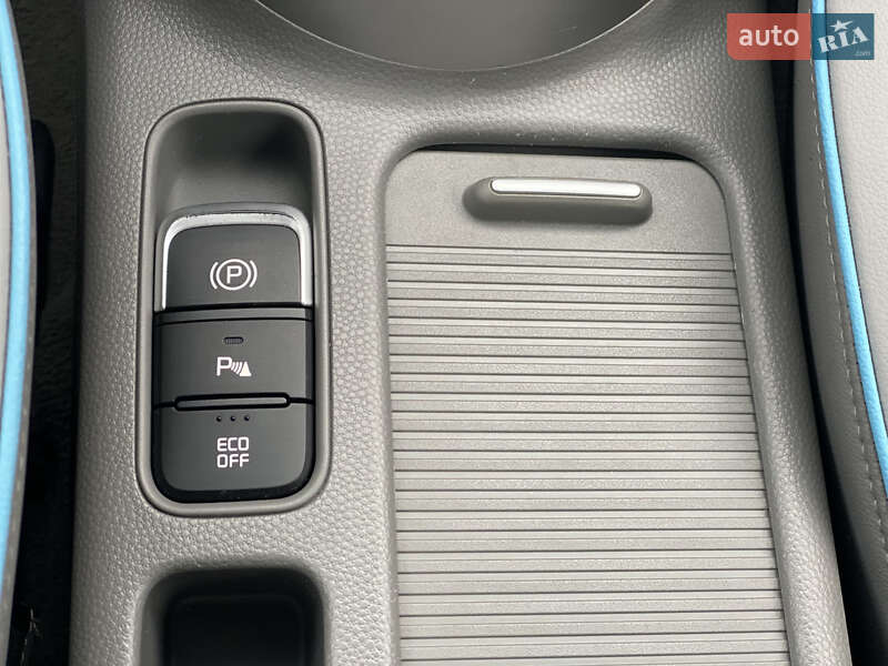 Позашляховик / Кросовер Kia Soul EV 2016 в Луцьку