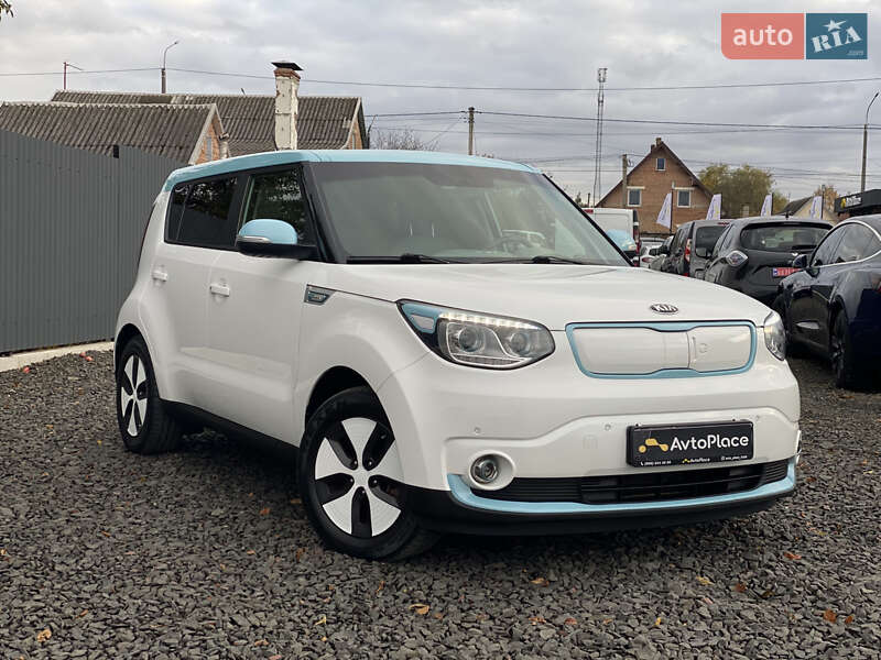 Позашляховик / Кросовер Kia Soul EV 2016 в Луцьку