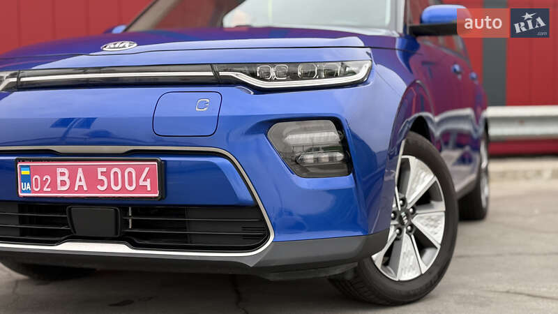 Внедорожник / Кроссовер Kia Soul EV 2021 в Киеве