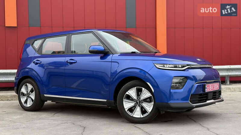 Внедорожник / Кроссовер Kia Soul EV 2021 в Киеве