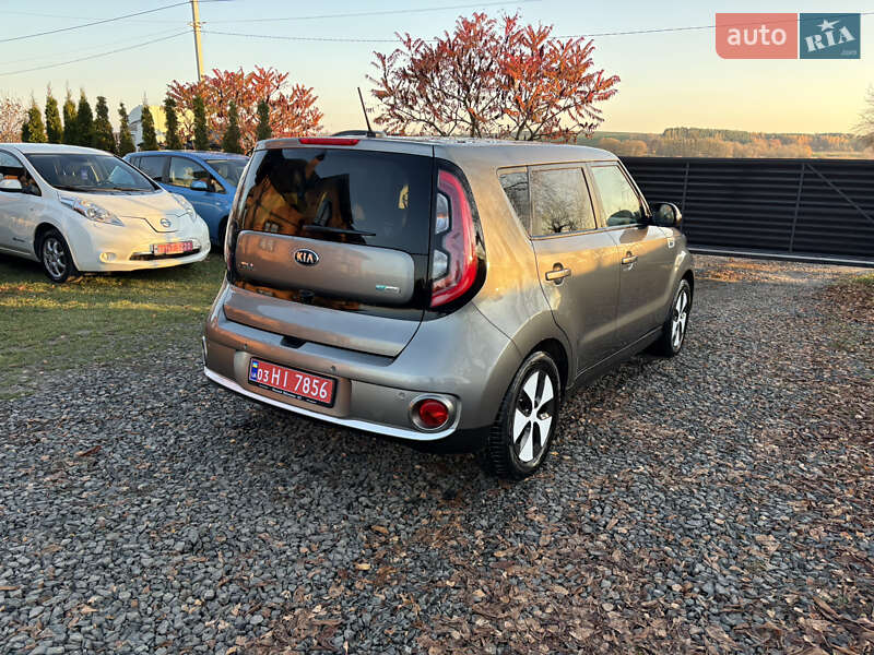 Внедорожник / Кроссовер Kia Soul EV 2016 в Луцке фото 7 Внедорожник / Кроссовер Kia Soul EV 2016 в Луцке