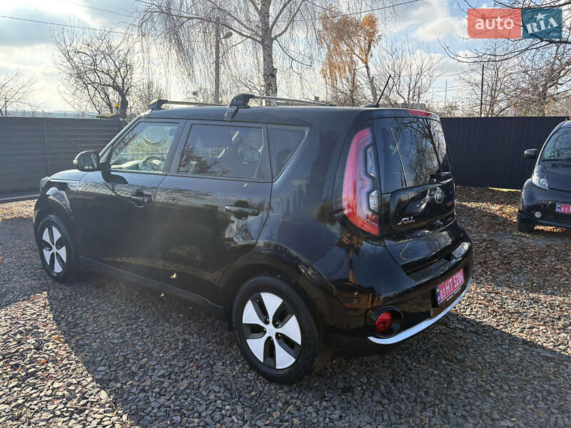 Внедорожник / Кроссовер Kia Soul EV 2016 в Луцке