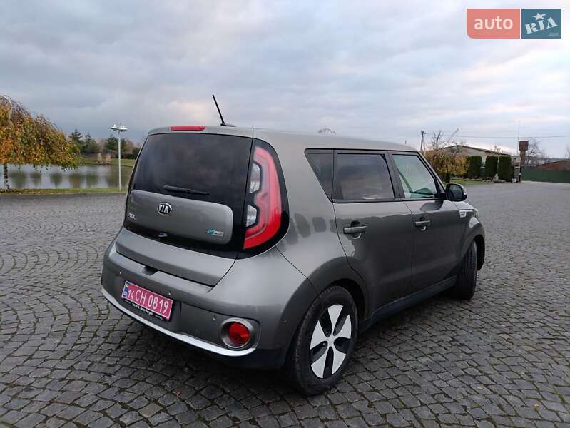 Внедорожник / Кроссовер Kia Soul EV 2015 в Львове