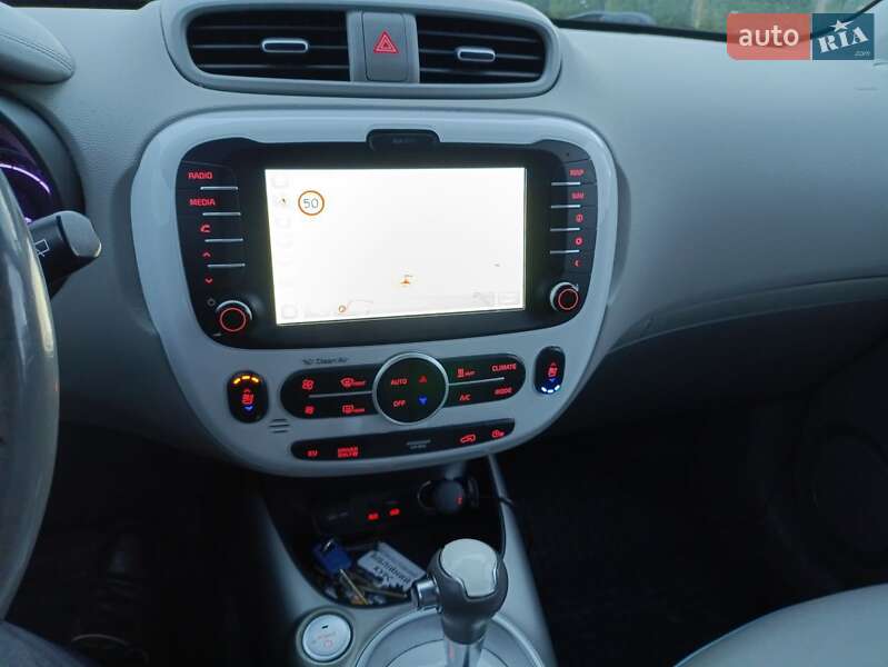 Внедорожник / Кроссовер Kia Soul EV 2015 в Львове