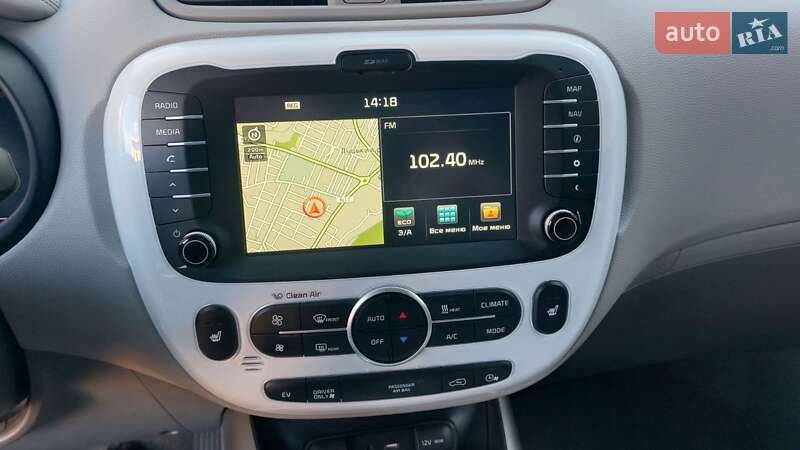 Внедорожник / Кроссовер Kia Soul EV 2014 в Луцке