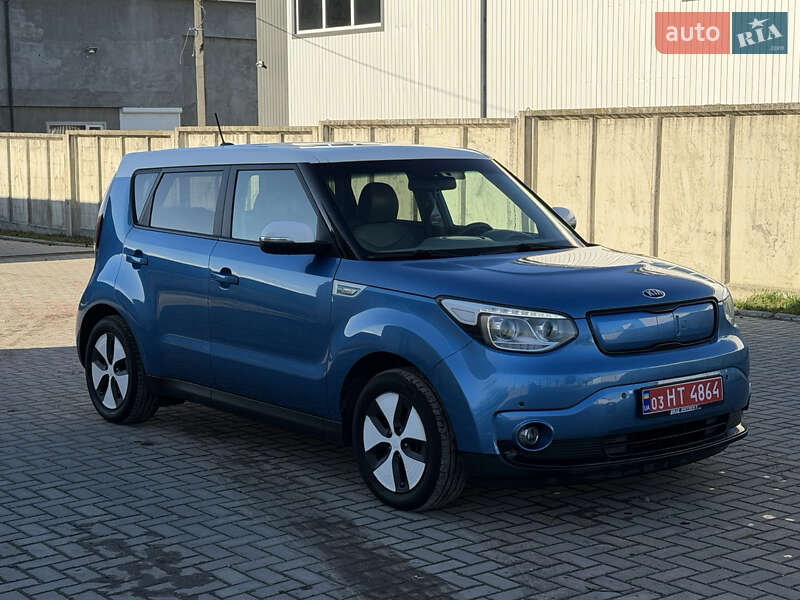 Внедорожник / Кроссовер Kia Soul EV 2014 в Тернополе