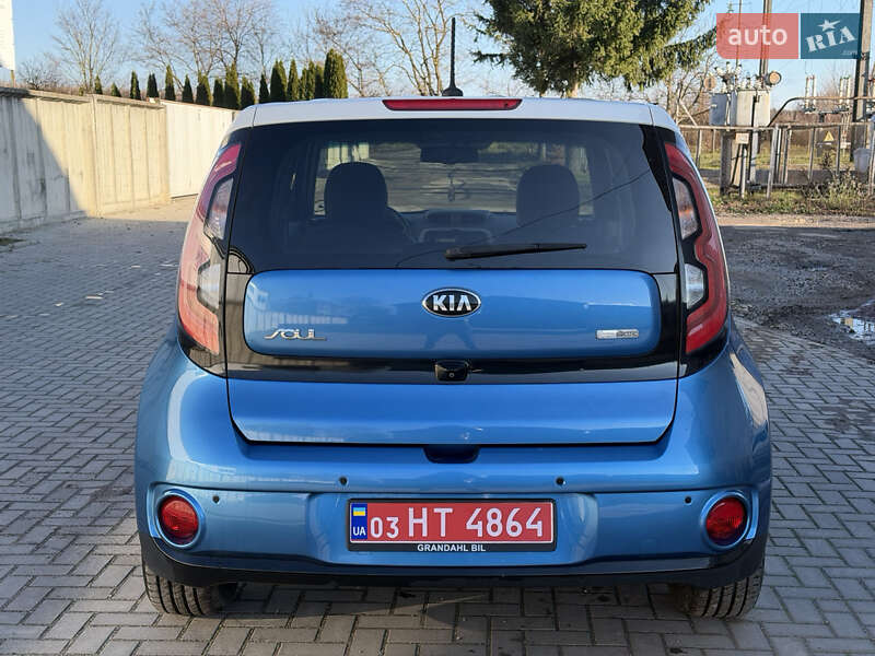 Внедорожник / Кроссовер Kia Soul EV 2014 в Тернополе