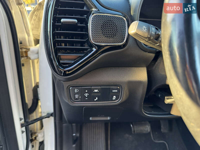 Внедорожник / Кроссовер Kia Soul EV 2022 в Ровно