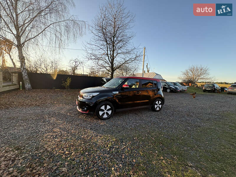 Позашляховик / Кросовер Kia Soul EV 2015 в Луцьку
