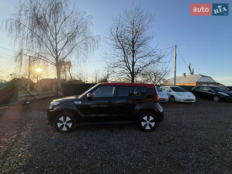 Позашляховик / Кросовер Kia Soul EV 2015 в Луцьку