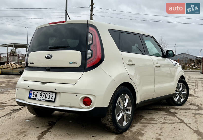 Позашляховик / Кросовер Kia Soul EV 2017 в Львові
