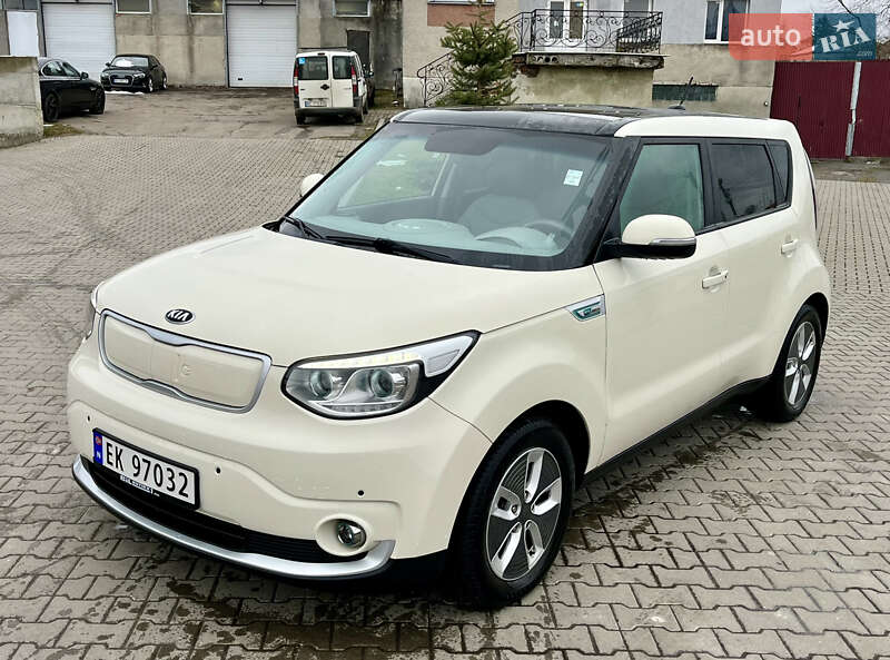 Позашляховик / Кросовер Kia Soul EV 2017 в Львові