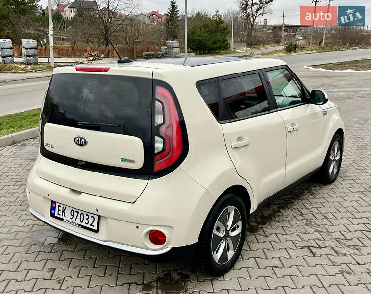 Позашляховик / Кросовер Kia Soul EV 2017 в Львові