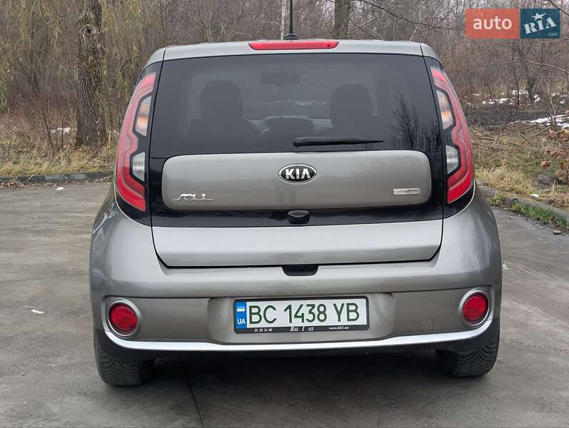 Внедорожник / Кроссовер Kia Soul EV 2014 в Дрогобыче фото 6 Внедорожник / Кроссовер Kia Soul EV 2014 в Дрогобыче