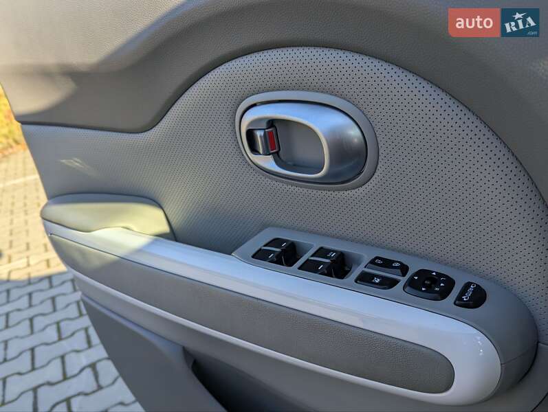 Внедорожник / Кроссовер Kia Soul EV 2014 в Дрогобыче фото 32 Внедорожник / Кроссовер Kia Soul EV 2014 в Дрогобыче