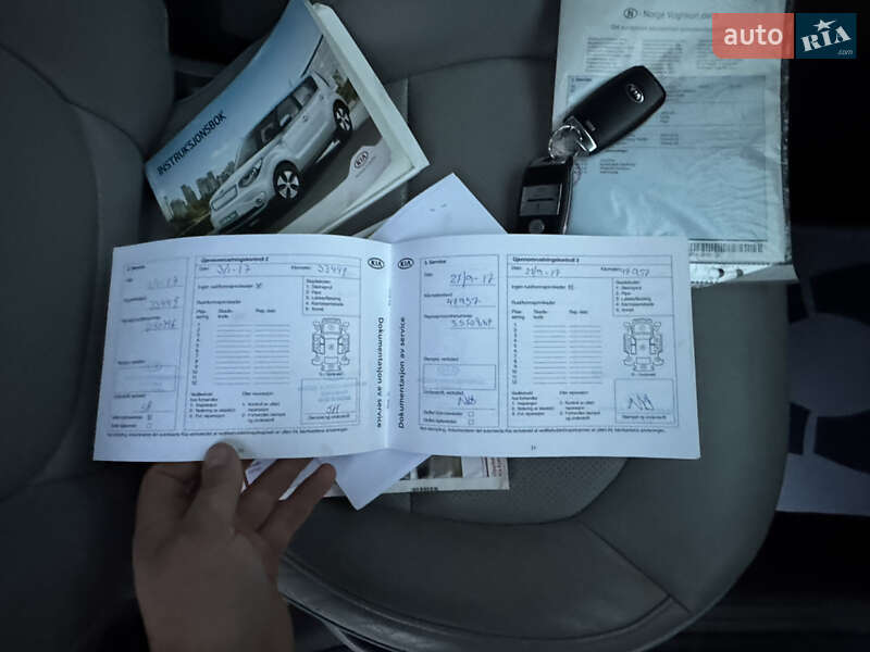 Внедорожник / Кроссовер Kia Soul EV 2015 в Тернополе