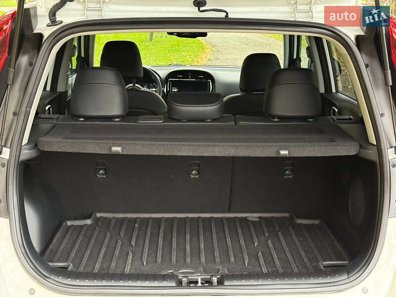 Позашляховик / Кросовер Kia Soul EV 2022 в Києві фото 14 Позашляховик / Кросовер Kia Soul EV 2022 в Києві