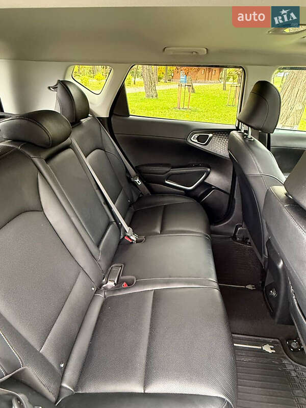 Позашляховик / Кросовер Kia Soul EV 2022 в Києві фото 27 Позашляховик / Кросовер Kia Soul EV 2022 в Києві
