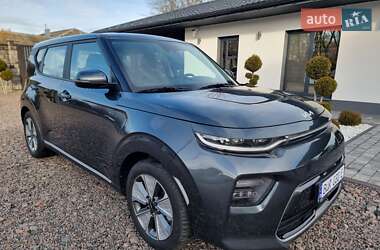 Внедорожник / Кроссовер Kia Soul EV 2022 в Радивилове