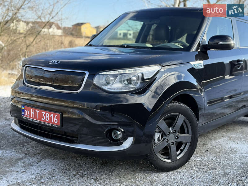Позашляховик / Кросовер Kia Soul EV 2015 в Івано-Франківську