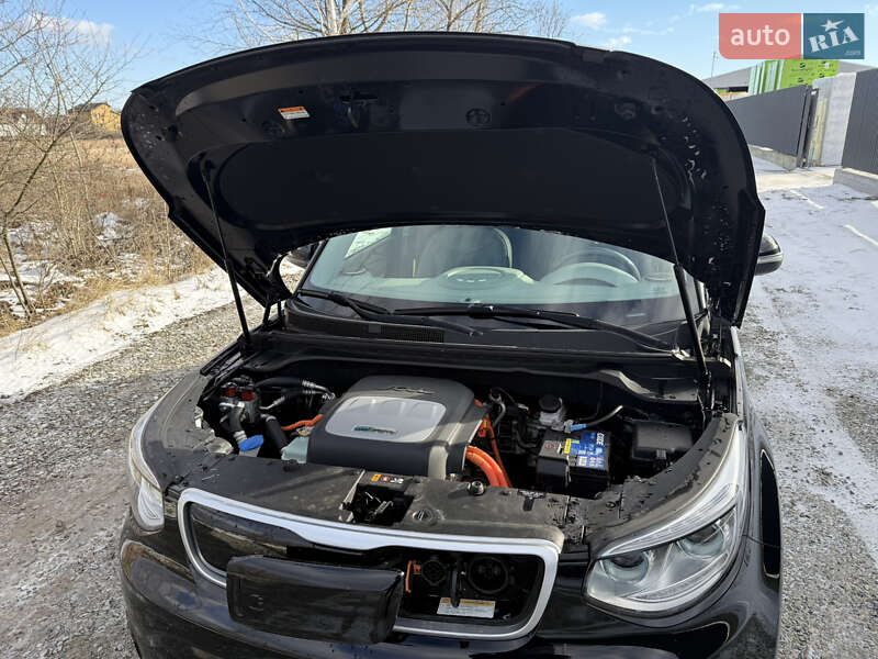 Позашляховик / Кросовер Kia Soul EV 2015 в Івано-Франківську