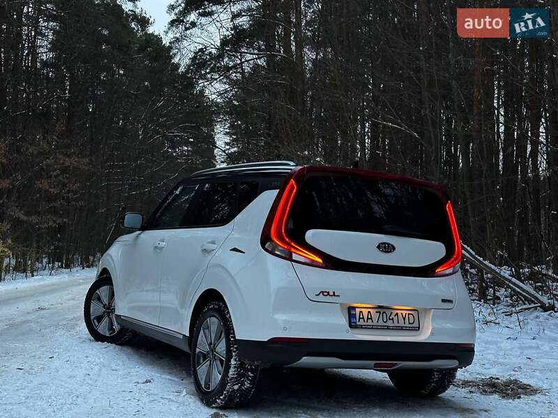Позашляховик / Кросовер Kia Soul EV 2022 в Житомирі