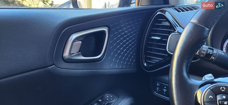 Внедорожник / Кроссовер Kia Soul EV 2019 в Ровно