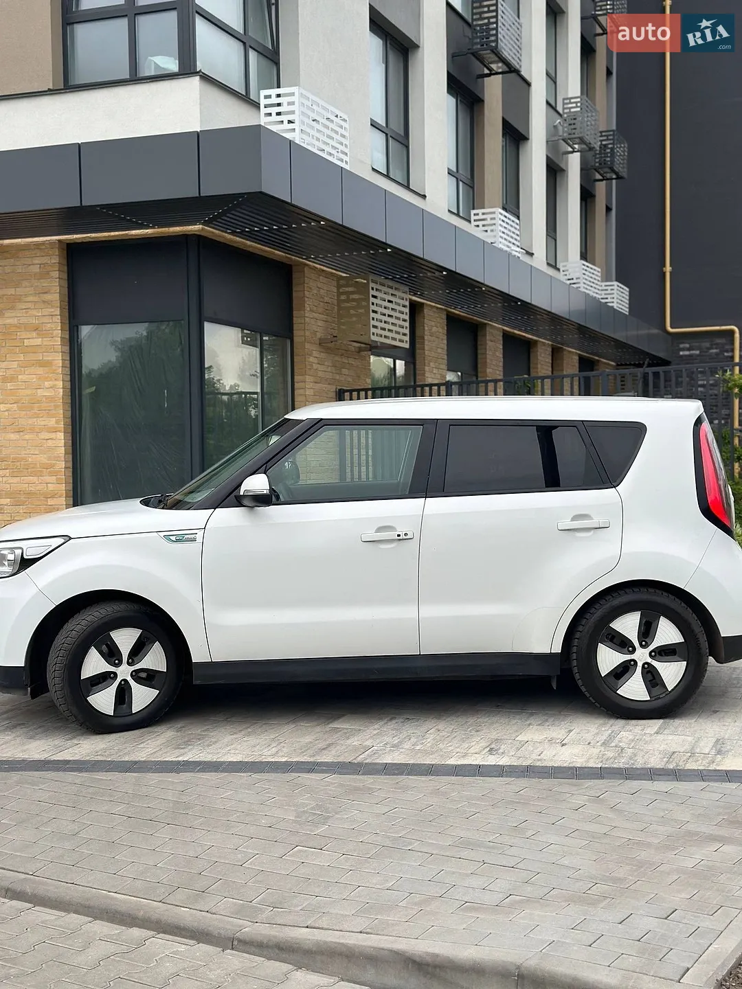 2016 Kia Soul EV - мініатюра 25