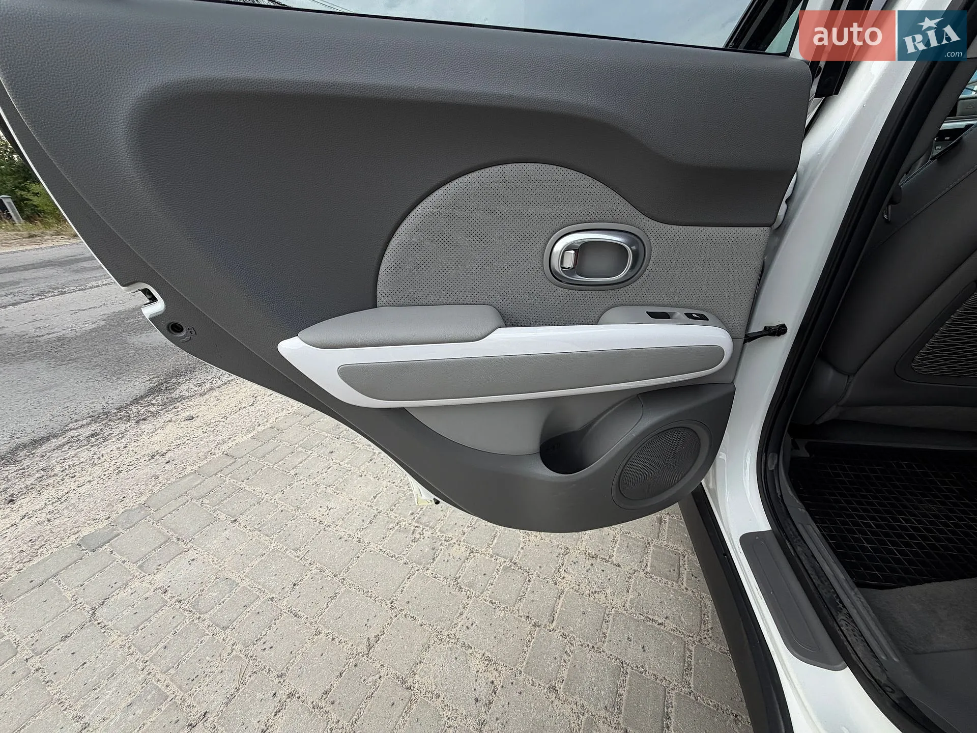 2011 Opel Astra - мініатюра 21