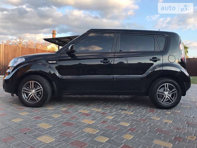 Внедорожник / Кроссовер Kia Soul 2011 в Каменец-Подольском