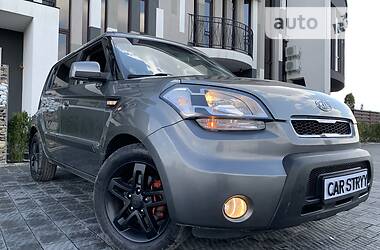 Хетчбек Kia Soul 2009 в 
