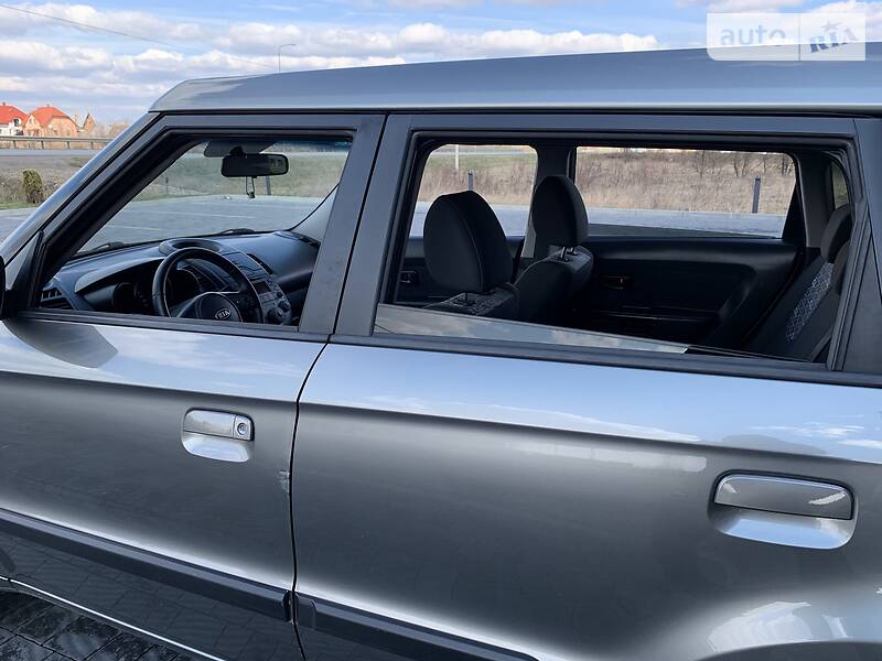 Хетчбек Kia Soul 2009 в Стрию